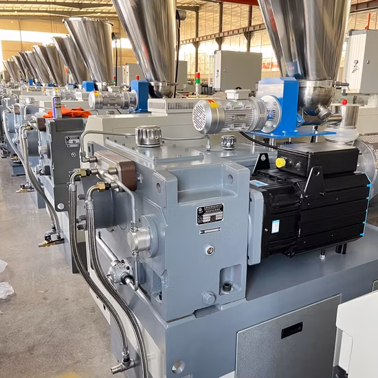 Kunststoff-Doppel-Doppelschneckenextruder, elektrische Leitung, Wasserversorgung, Entwässerung, Kanalisation, UPVC, CPVC, PVC-Schlauch, Rohr, Rohr, Recycling, Produktion, Extrusionsherstellungsmaschine